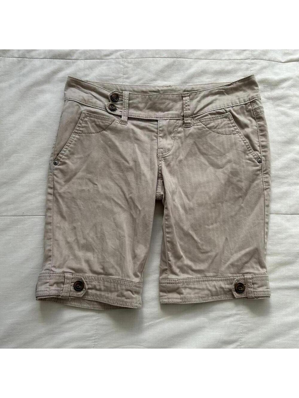 Y2K tan cargo Bermuda shorts with unique pocket detailing and button tabs